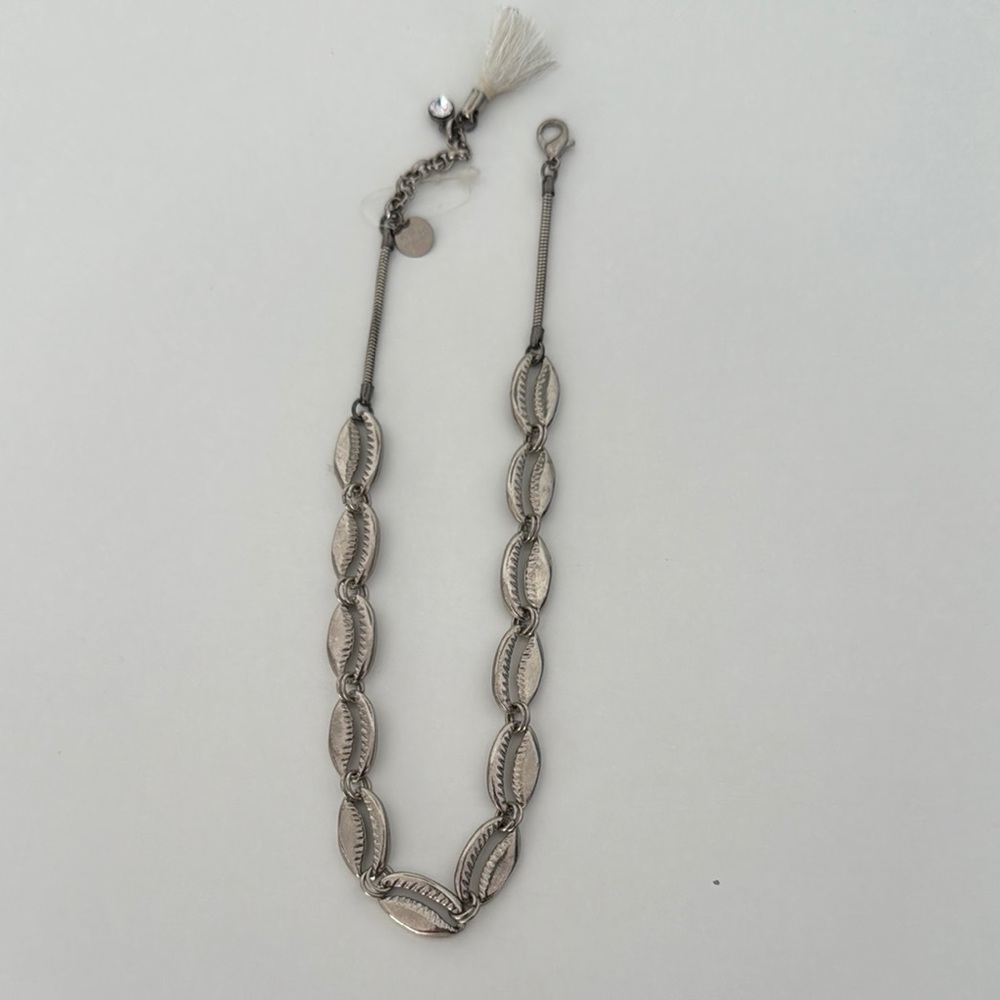 Elegant Silver Shell Necklace